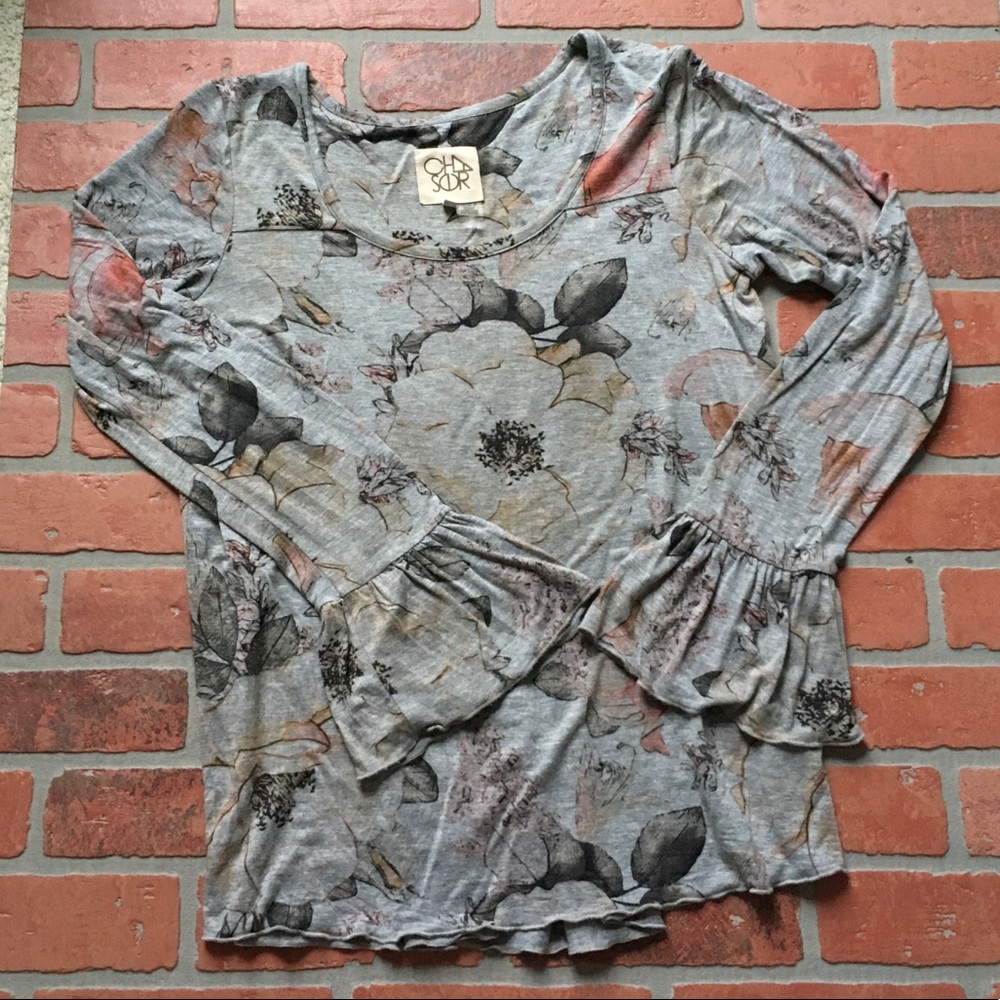 Chaser/Evereve floral print knit flutter tee